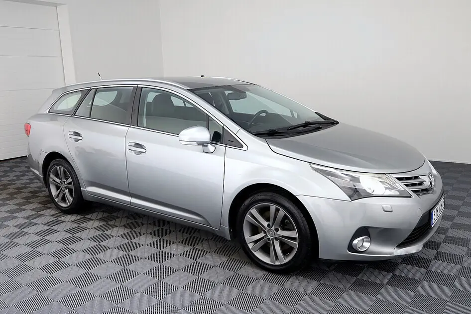 Toyota Avensis, 2013, 2.2, 110 kW, diesel, manual, front-wheel drive