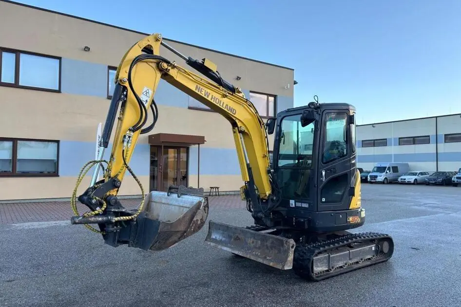 New Holland E37C, 18.1 kW, diisel