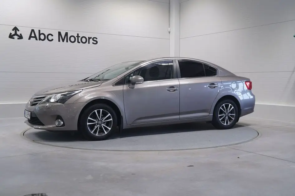 Toyota Avensis, 2015, 1.8, 108 kW, bensiin, manuaal, esivedu