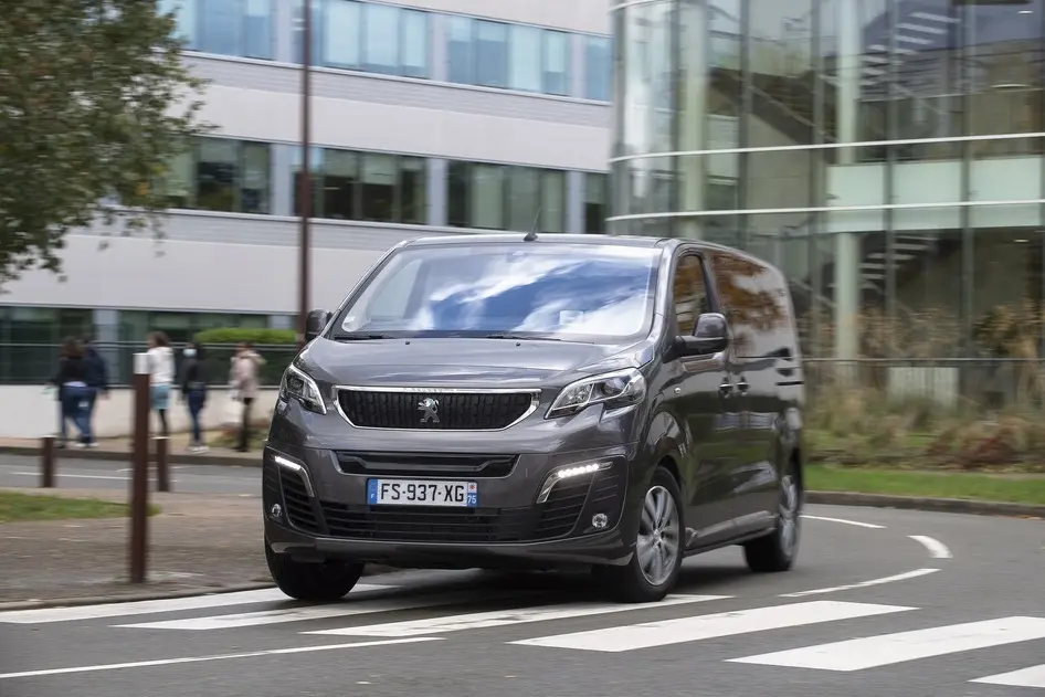 Peugeot Expert, 2.0, 106 kW, дизель, механическая, передний привод