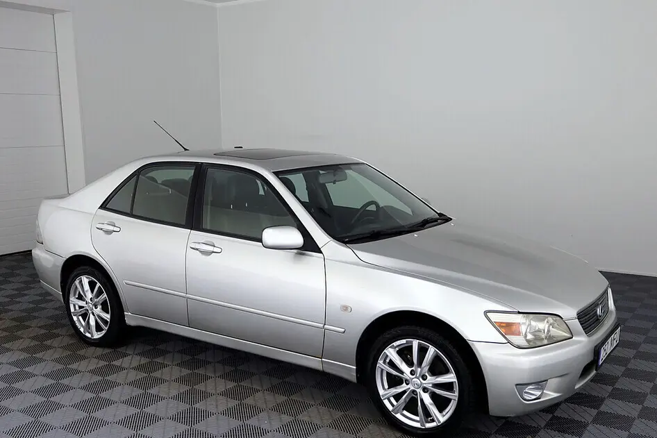 Lexus IS 200, 2002, 2.0, 114 kW, bensiin, automaat