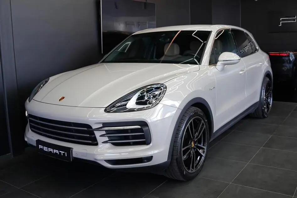 Porsche Cayenne, 2021, 3.0, 250 kW, hybrid p+e, automatic, four-wheel drive