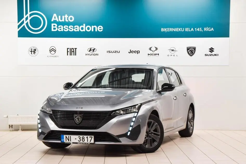 Peugeot 308, 2022, бензин, автомат, передний привод