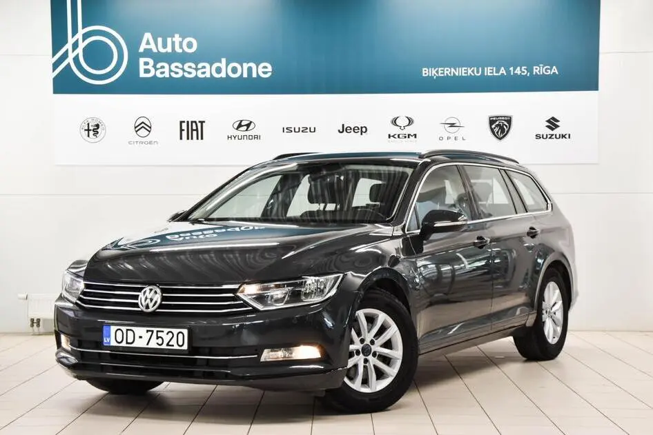 Volkswagen Passat, 2015, бензин, механическая, передний привод