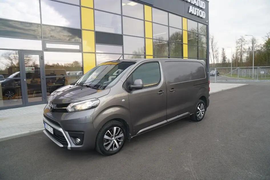 Toyota Proace, 2016, 2.0, 90 kW, diesel, manual, front-wheel drive