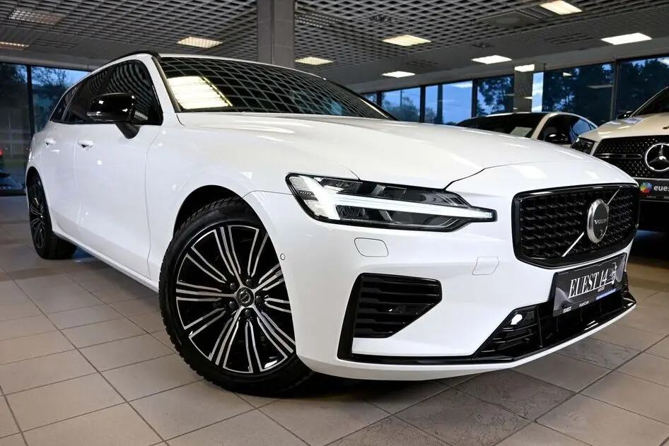 Volvo V60, 2025, 2.0, 293 kW, petrol, automatic, four-wheel drive