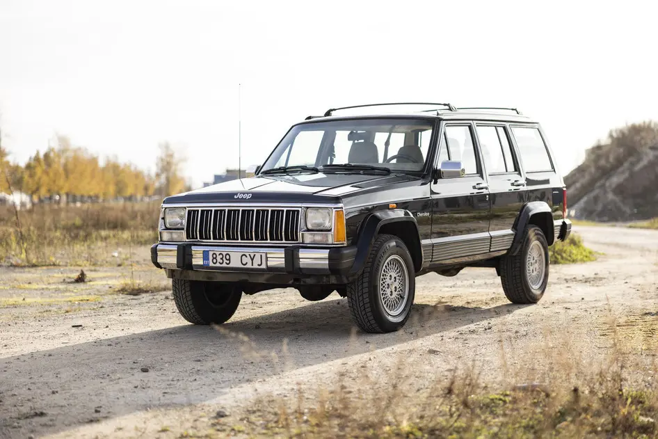Jeep Cherokee, 1996, 4.0, 131 kW, бензин, автомат, полный привод