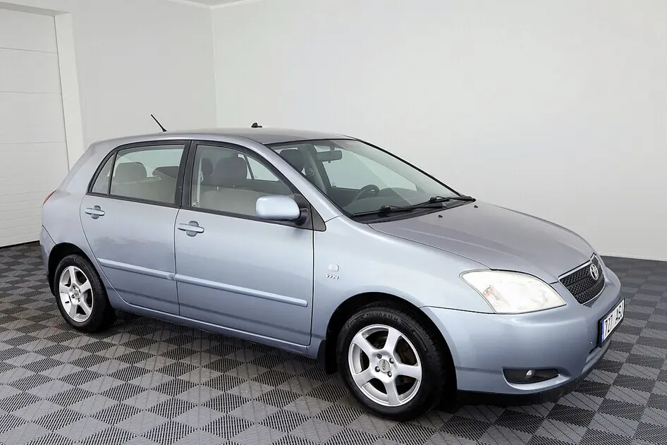 Toyota Corolla, 2003, 1.6, 81 kW, бензин, механическая, передний привод