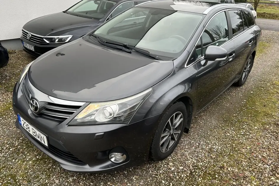 Toyota Avensis, 2014, 1.8, 108 kW, bensiin, manuaal, esivedu