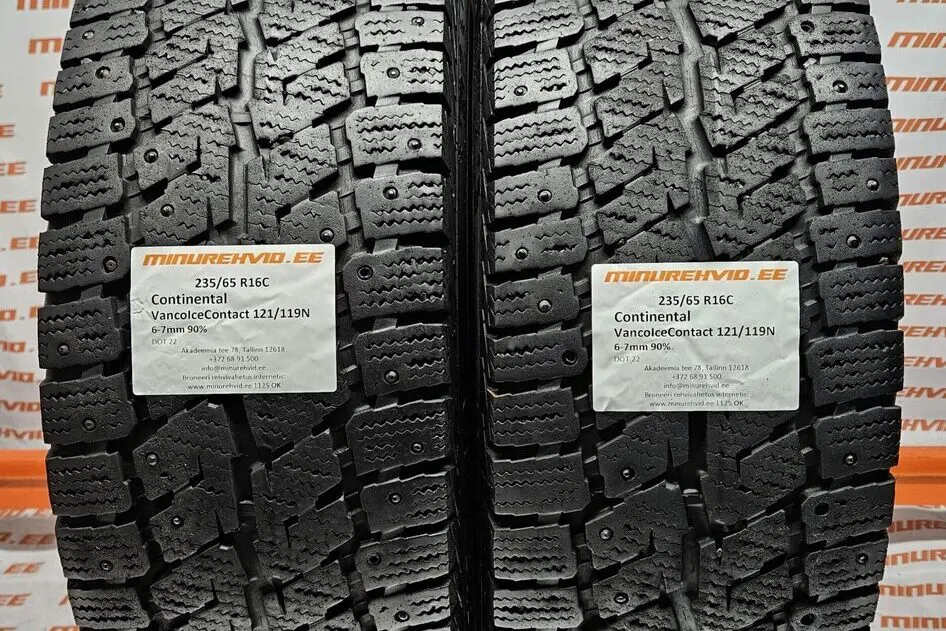 Used studded tire 235/65R16 Continental VancoIceContact 121/119N