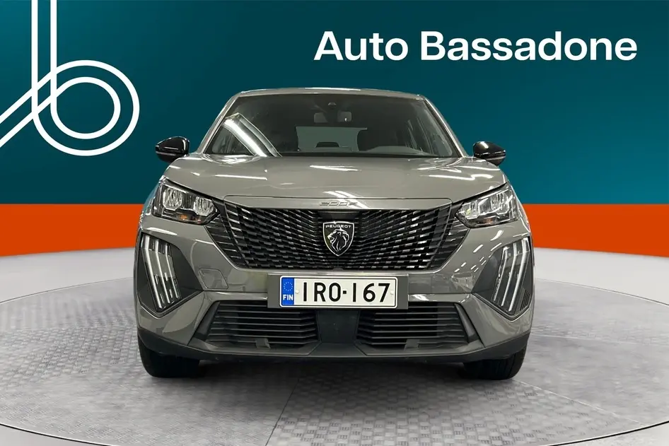 Peugeot 2008, 2023, электричество, автомат, передний привод