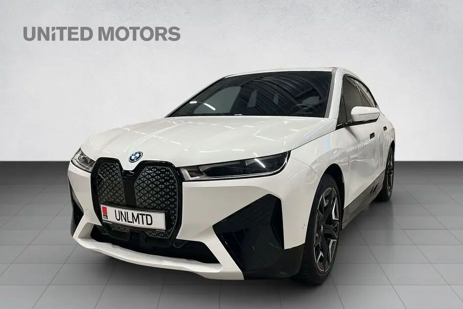 BMW iX, 2024, 240 kW, elektra, automātiskā, pilnpiedziņa