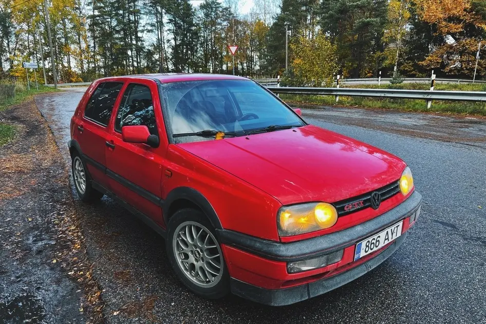 Volkswagen Golf, 1992, 2.0, 85 kW, бензин, механическая, передний привод