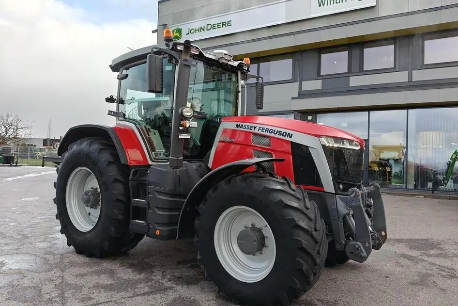 Massey Ferguson 8S.225, 7.4, 175 kW, diisel, manuaal, nelikvedu