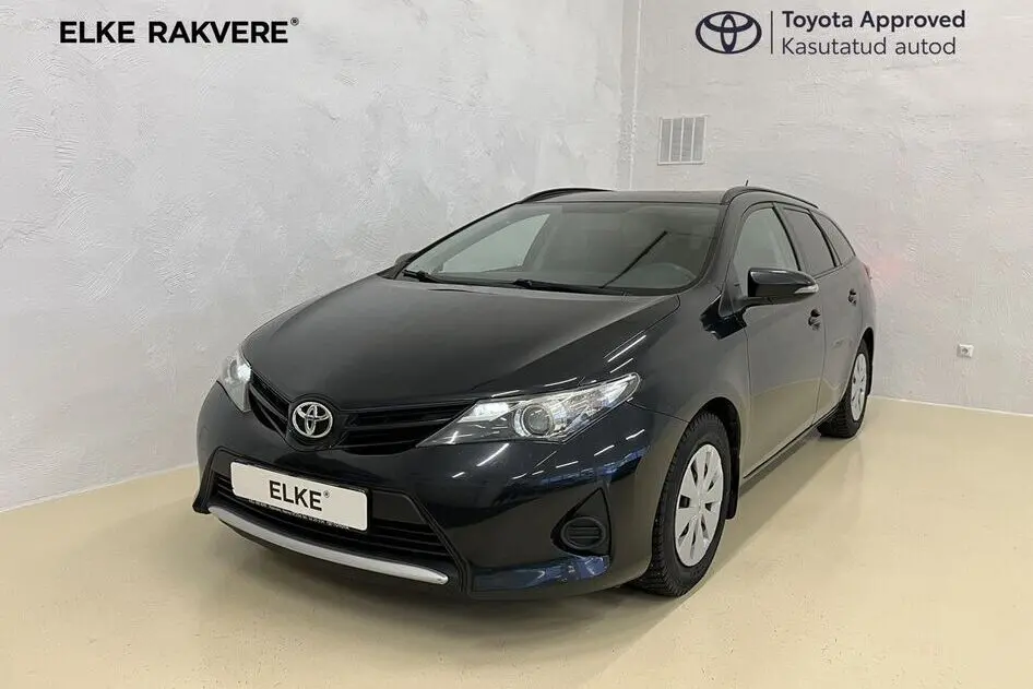 Toyota Auris, 2015, 1.6, 97 kW, petrol, manual, front-wheel drive