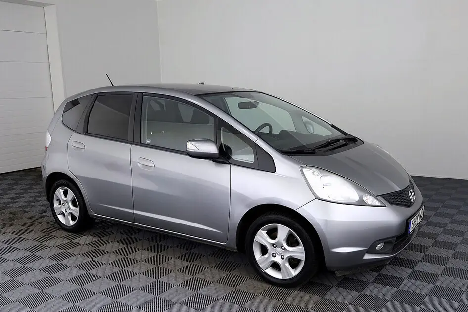 Honda Jazz, 2010, 1.3, 73 kW, petrol, automatic, front-wheel drive