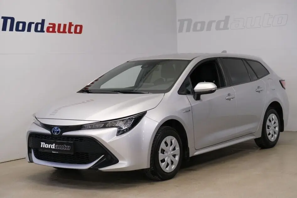 Toyota Corolla, 2020, 1.8, 72 kW, hybrid (petrol/electric), automatic, front-wheel drive