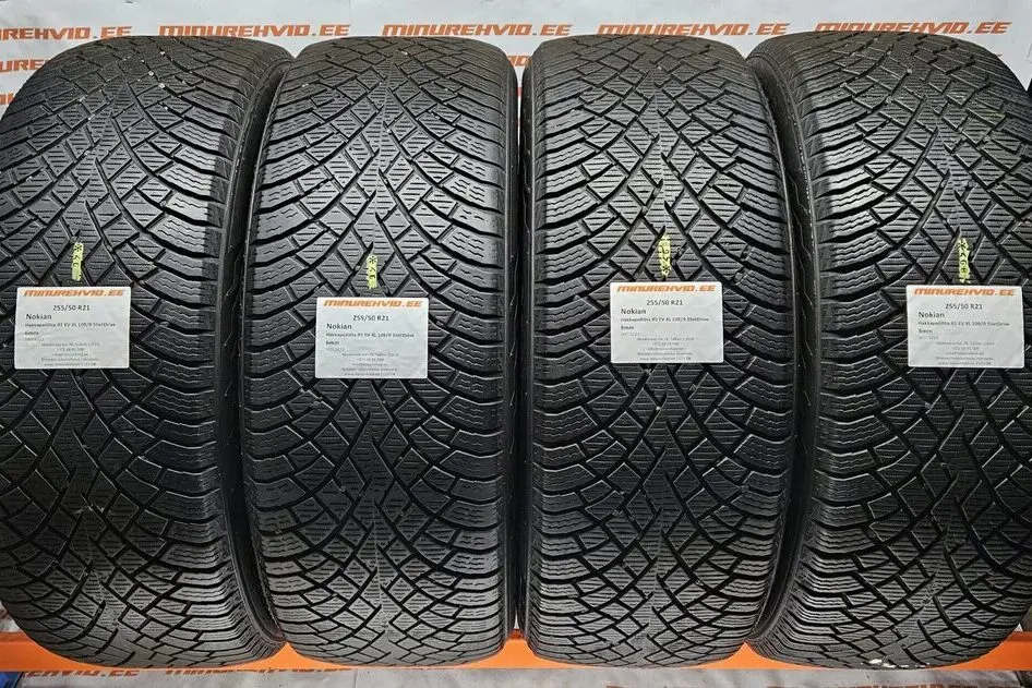 Used studless winter tire 255/50R21 Nokian Hakkapeliitta R5 EV XL 109/R SiletDrive