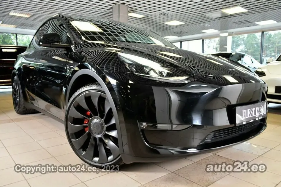 Tesla Model Y, 2022, 393 kW, электричество, автомат, полный привод