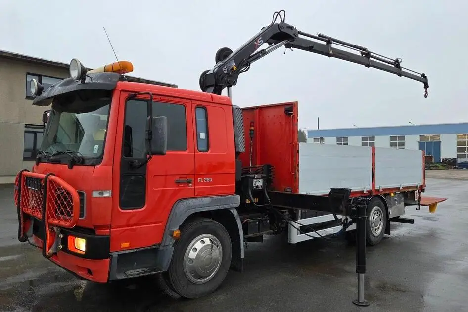 Volvo FL220 4X2 HIAB 077, 2006, 162 kW, diesel, manual