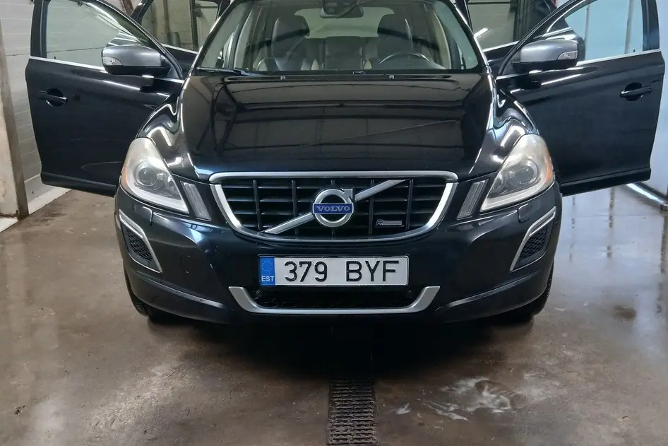 Volvo XC60, 2011, 2.4, 120 kW, diesel, automatic, four-wheel drive