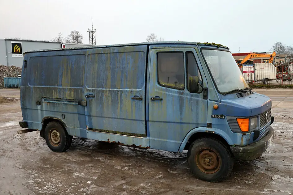 Mercedes-Benz, 1986, 2.4, 72 kW, diesel, manual, front-wheel drive
