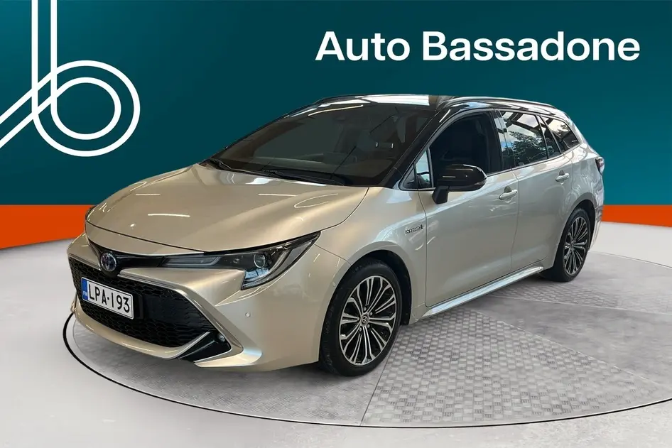 Toyota Corolla, 2021, 1.8, 90 kW, hybrid (petrol/electric), automatic, front-wheel drive