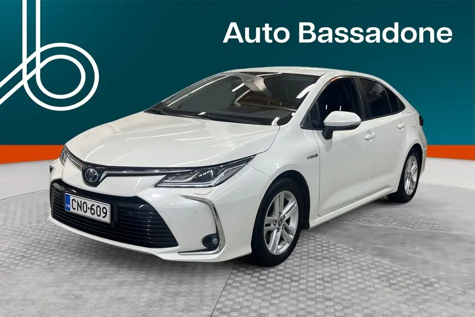 Toyota Corolla, 2019, 1.8, 90 kW, hybrid (petrol/electric), automatic, front-wheel drive
