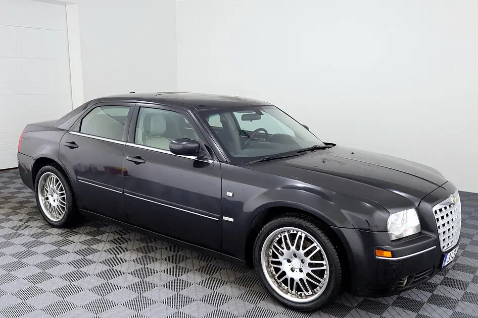 Chrysler 300C, 2005, 3.5, 183 kW, bensiin, automaat