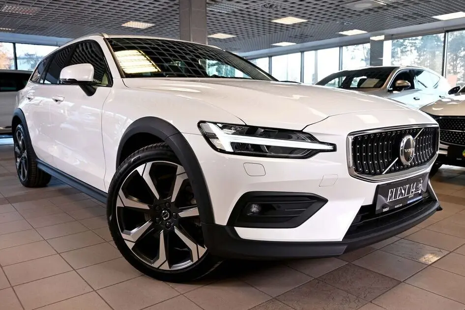 Volvo V60 Cross Country, 2024, 2.0, 184 kW, hybrid (petrol/electric), automatic, four-wheel drive