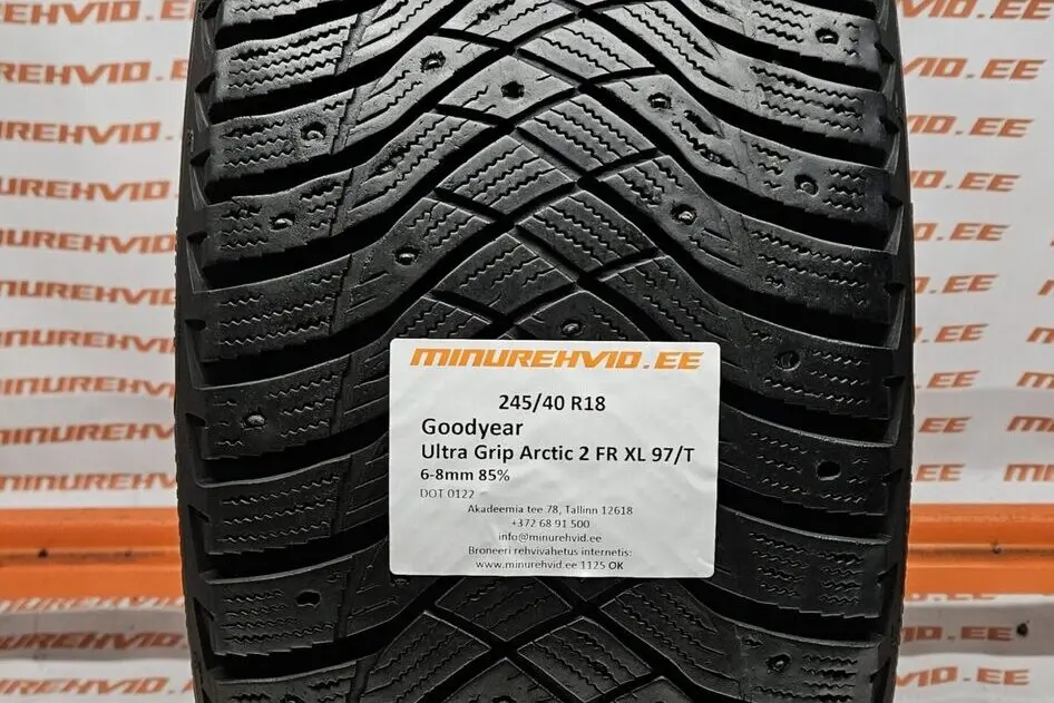 Used studded tire 245/40R18 GoodYear UltraGrip Arctic 2 FR XL 97/T