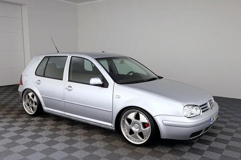 Volkswagen Golf, 2000, 2.0, 85 kW, bensiin, manuaal, esivedu