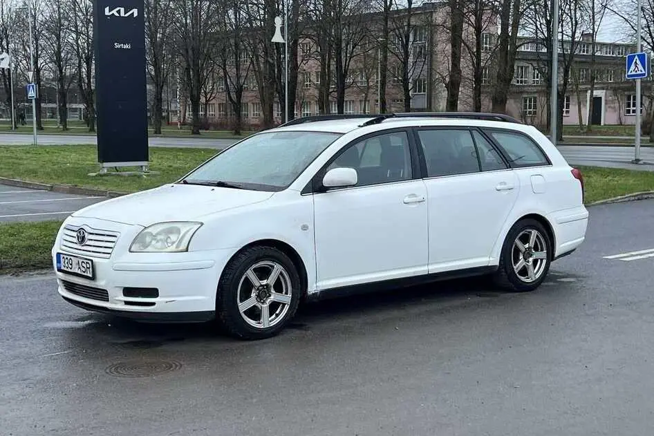 Toyota Avensis, 2004, 1.6, 81 kW, benzinas, mechaninė, priekiniai varomieji ratai