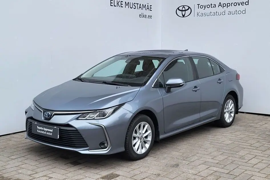 Toyota Corolla, 2022, 1.8, 72 kW, hybrid (petrol/electric), automatic, front-wheel drive