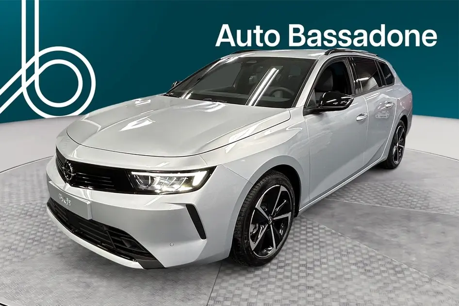 Opel Astra, 1.2, 107 kW, гибрид (бензин/электричество), автомат, передний привод