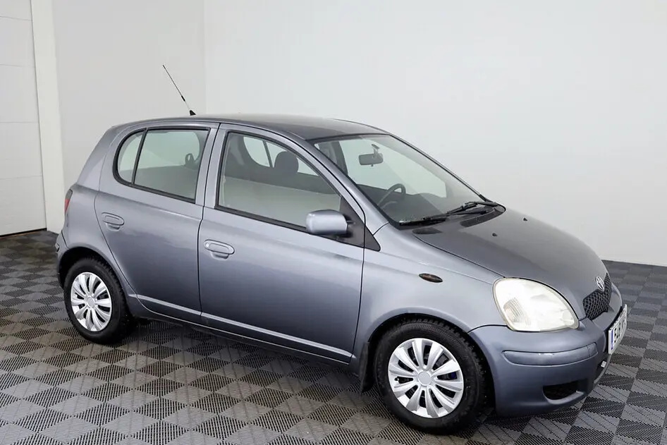 Toyota Yaris, 2005, 1.3, 64 kW, бензин, механическая, передний привод