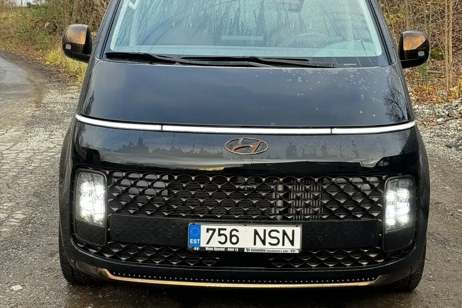 Hyundai Staria, 2.2, 130 kW, дизель, автомат, полный привод