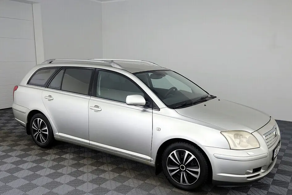Toyota Avensis, 2004, 2.0, 108 kW, bensiin, manuaal, esivedu