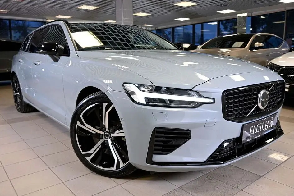 Volvo V60, 2025, 2.0, 293 kW, petrol, automatic, four-wheel drive