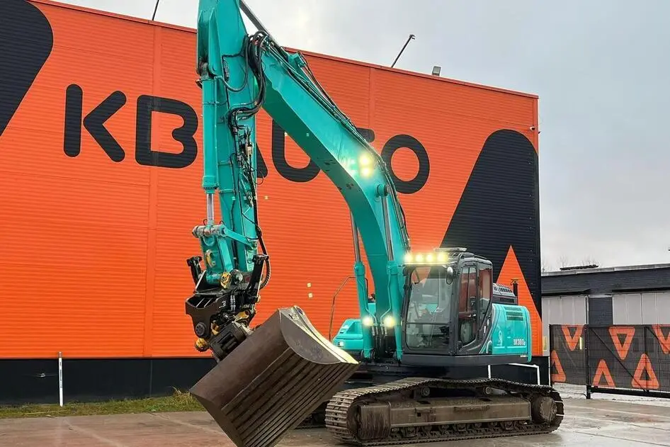 Kobelco SK 300 LC-10, 200 kW, dīzelis