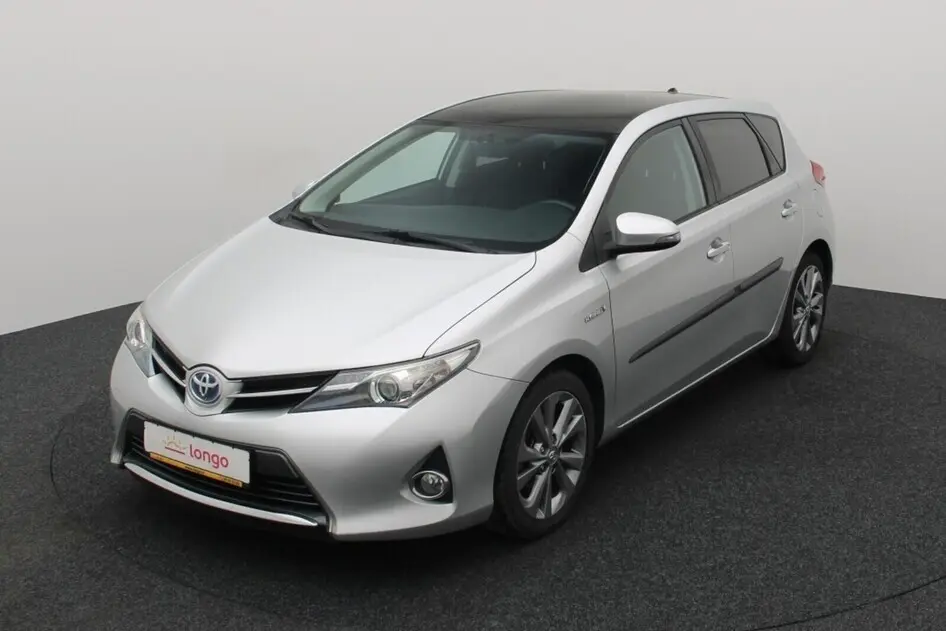 Toyota Auris, 1.8, 73 kW, гибрид, автомат, передний привод