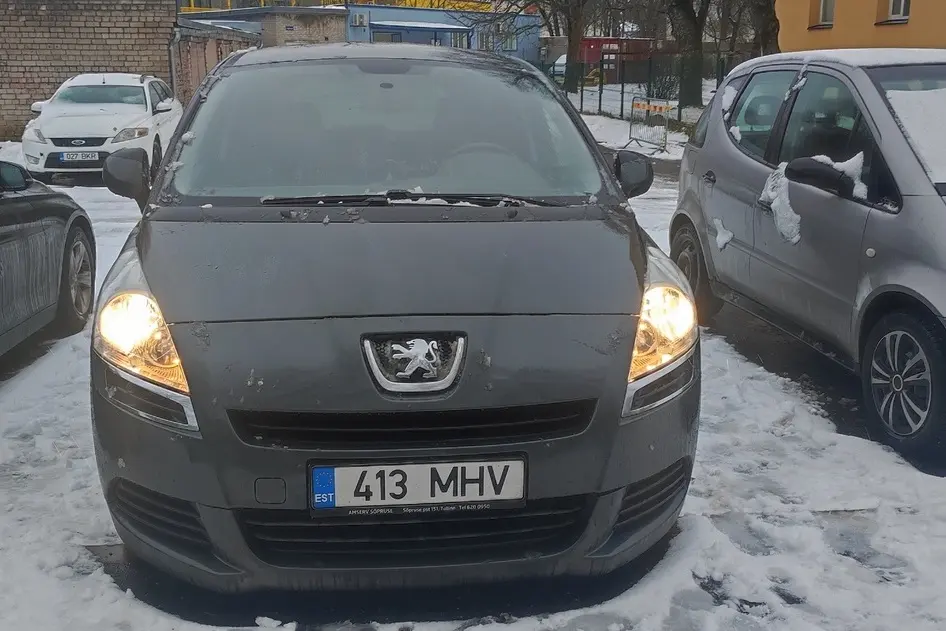 Peugeot 5008, 1.6, 88 kW, petrol, manual, front-wheel drive