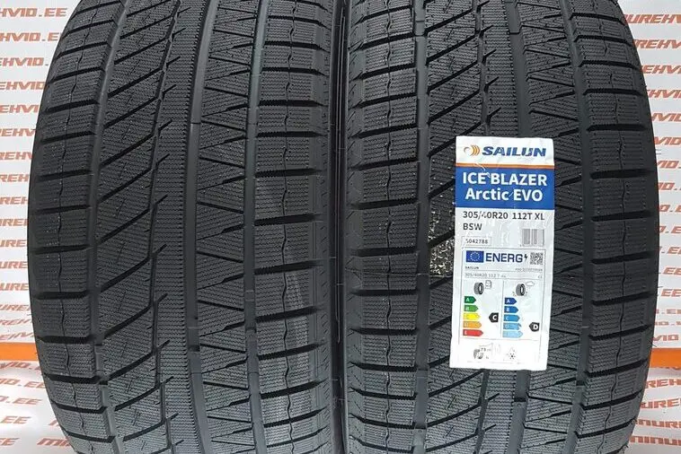 New studless winter tire 305/40R20 Sailun Ice Blazer Arctic EVO FR XL 112/T