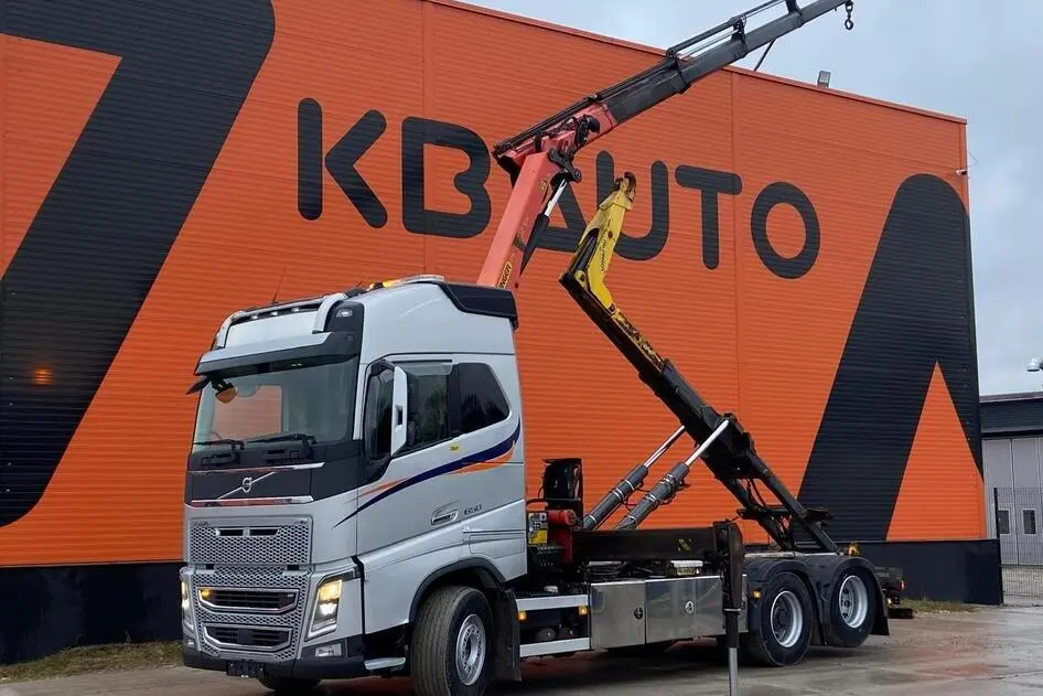Volvo FH 16 650 6x2, 488 kW, diesel, automatic