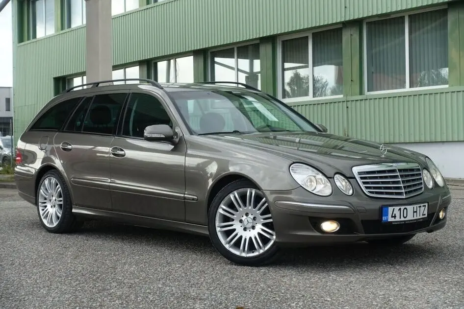 Mercedes-Benz E 220, 2.1, 125 kW, diesel, automatic, rear-wheel drive