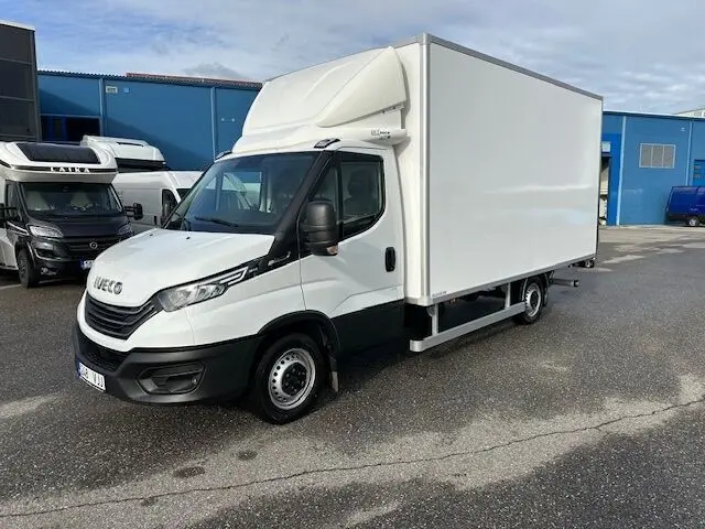 Iveco Daily, 3.0, 129 kW, diisel, automaat, tagavedu