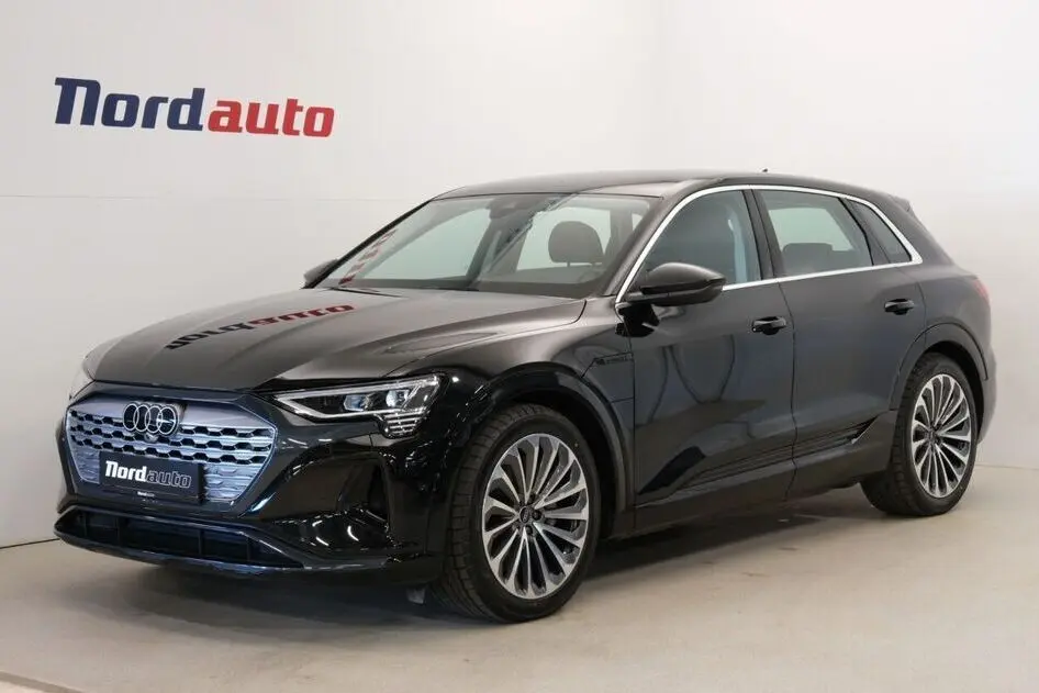 Audi Q8 e-tron, 158 kW, электричество, автомат, полный привод