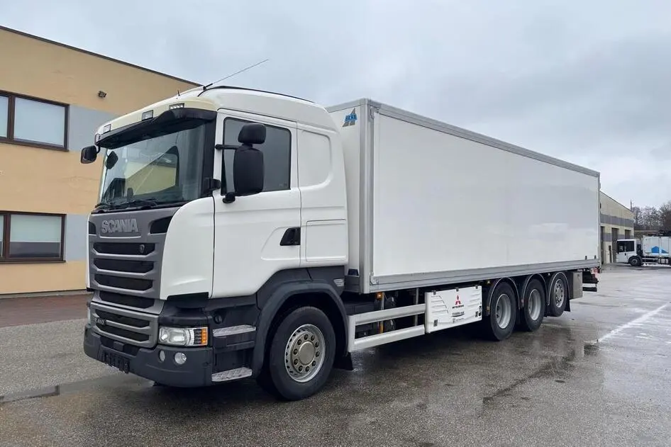 Scania R410, 302 kW, дизель, автомат