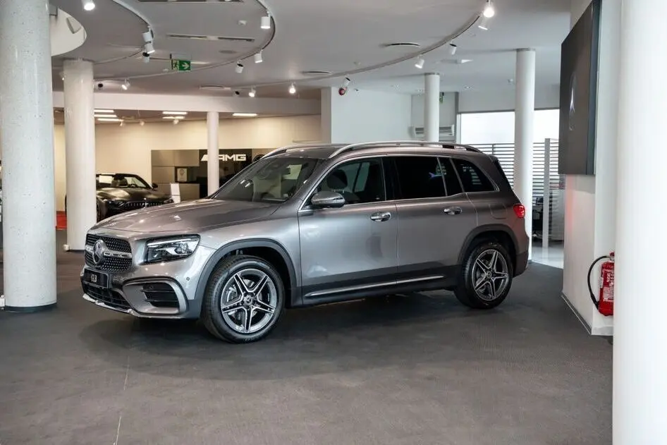 Mercedes-Benz GLB 200, 1.3, 120 kW, гибрид, автомат, передний привод