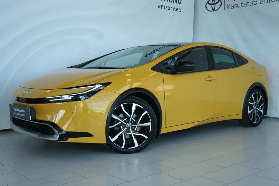 Toyota Prius, 2.0, 111 kW, plug-in hybrid, automatic, front-wheel drive